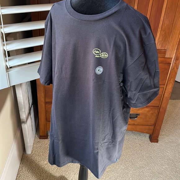 NWOT- main label missing. Brand new!  VANS PREMIUM T-shirt. Size XL! - Picture 3 of 9